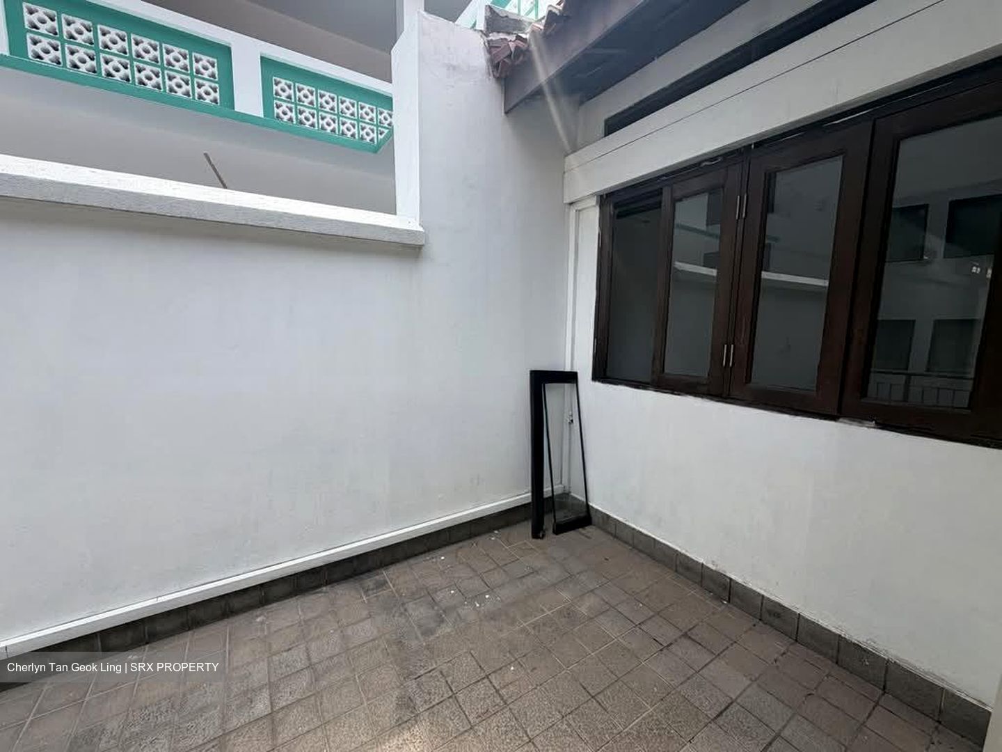 Beach Road Conservation Area (D7), Office #585385491